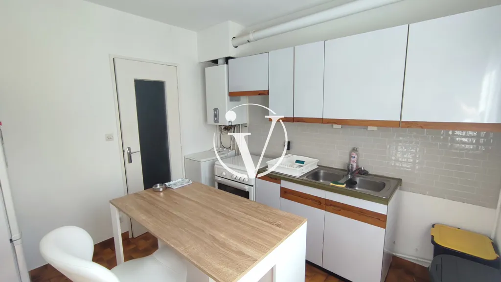 Köök - Ground Floor Flat with Balcony in Vendôme