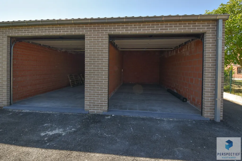 Garage - Garage avec Porte Automatique à Sint-Joris