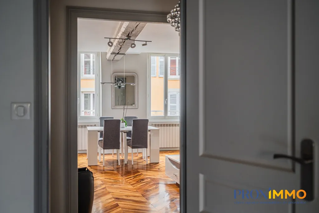 Dining Room - Flat with Terrace in Central Voiron