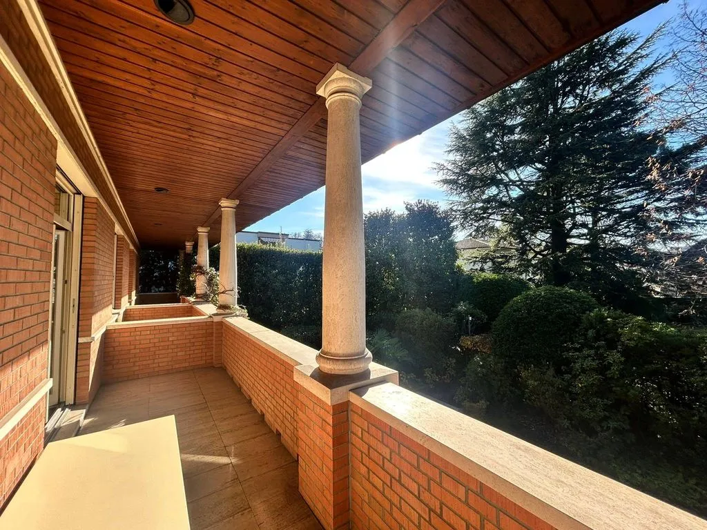 Terrasse - Luxury Villa with Private Garden in Como