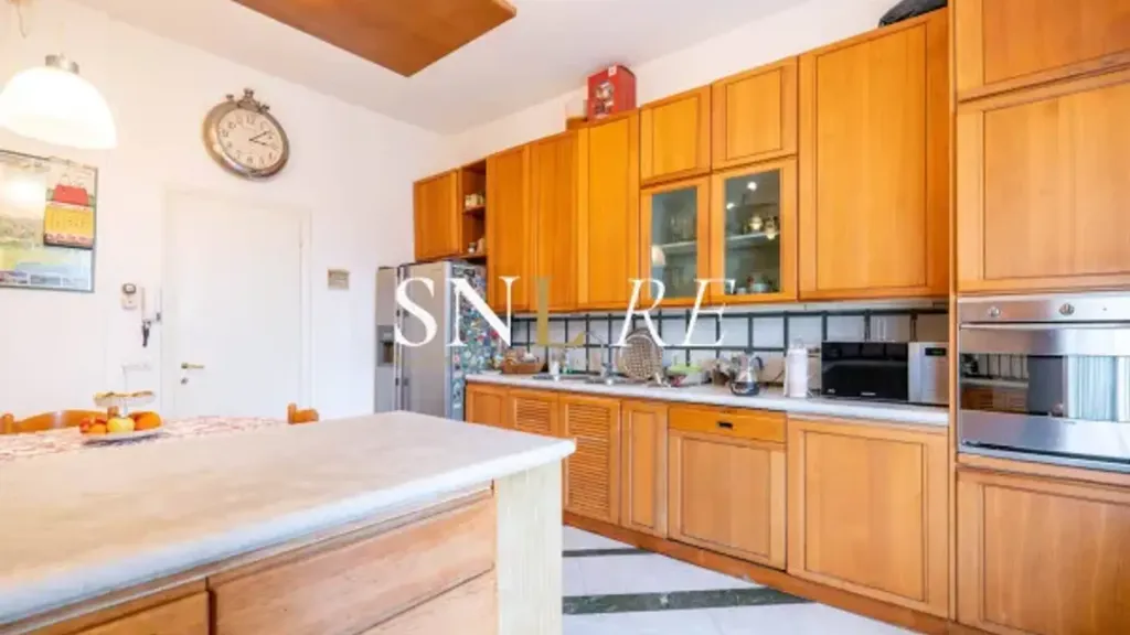 Cuisine - Luxury Apartment with Balconies in Florence