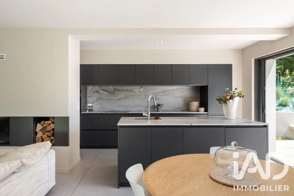Cucina - Contemporary House with Pool in Saint-Martin-Le-Vinoux