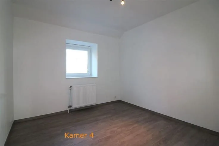 4 magamistoaga maja asukohas Langdorp