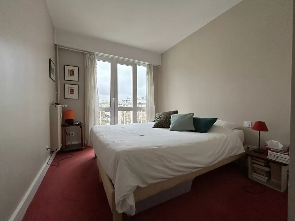 Magamistoad - Duplex with Large Terrace in Paris