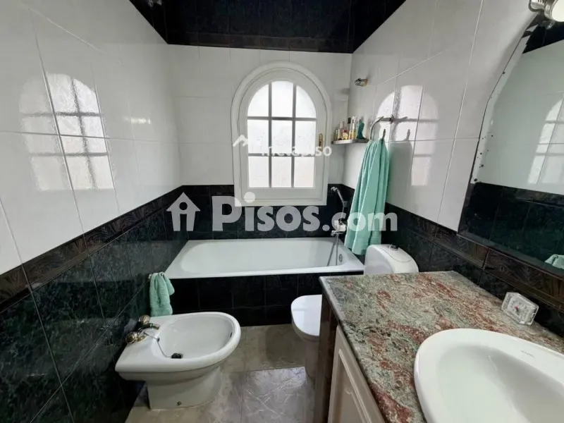 Salles de bain - Chalet with Pool in El Vendrell