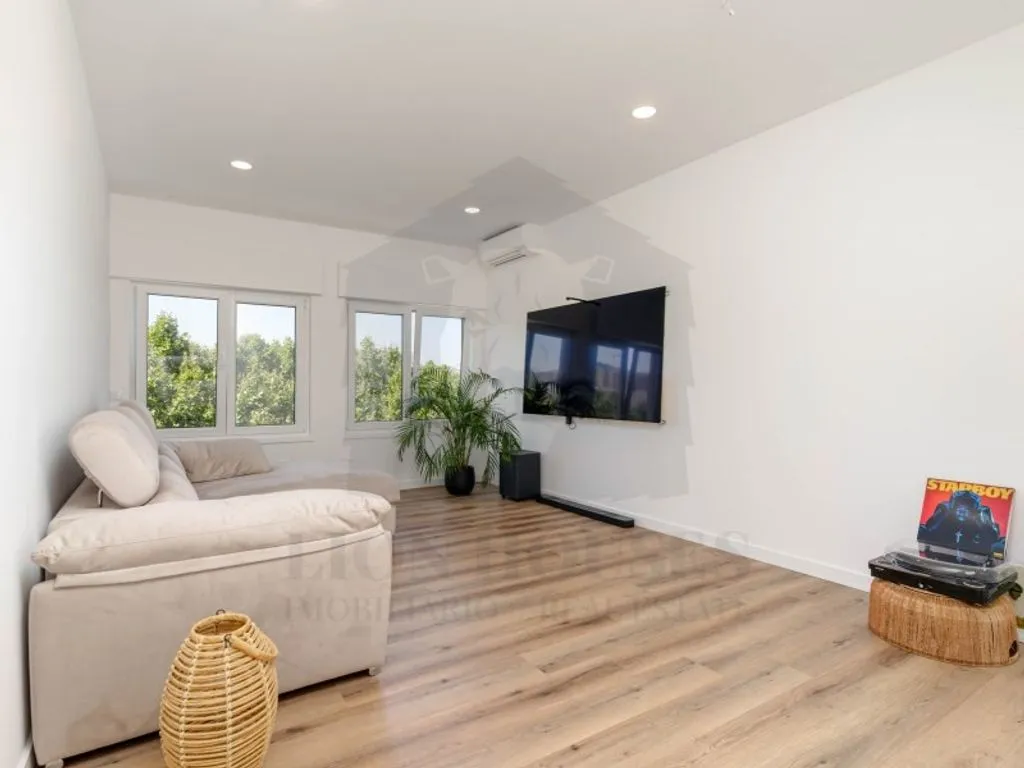 Elutuba - Luxury Flat with East-West View in Setúbal