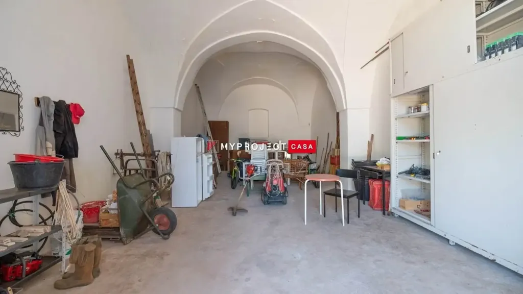Garage - Cascina with Olive Grove in Carovigno