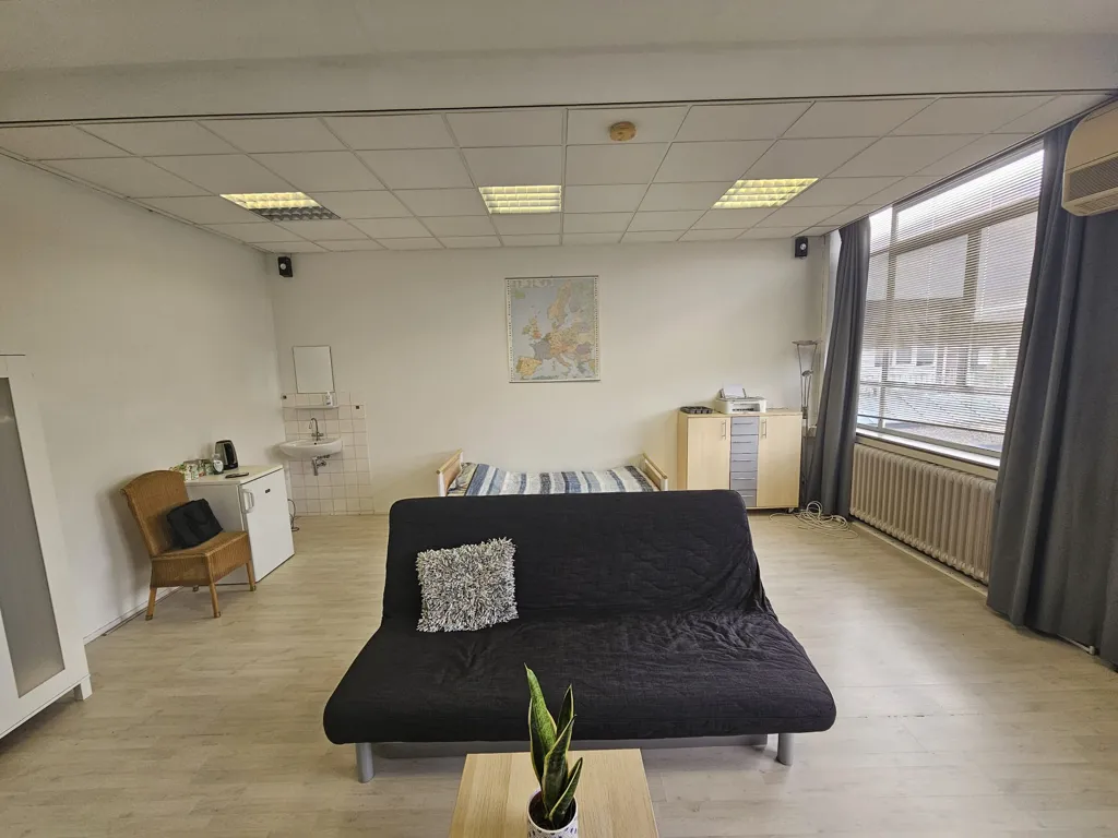 Magamistoad - Spacious Room in Oosterparkwijk