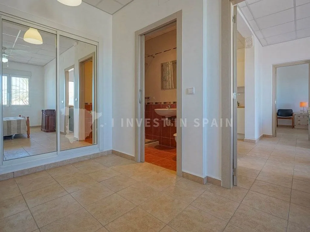hallway_entrance