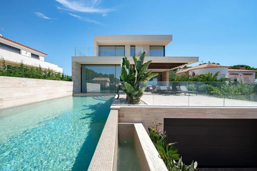 Piscine - Modern Villa with Sea Views in Sant Antoni