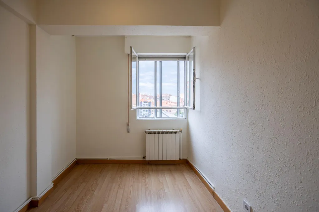 Toad - Spacious Apartment with Terraced Views in Delicias