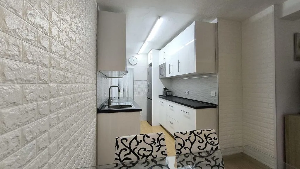 Cuisine - 1-Bedroom Flat with Balcony in Camas