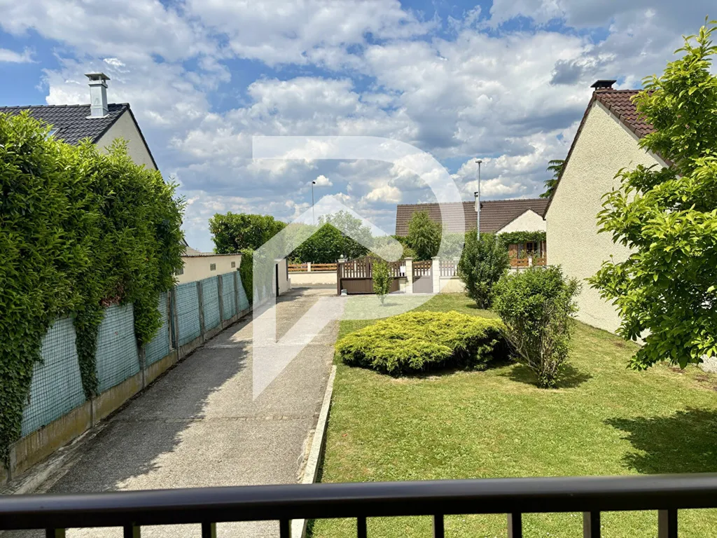 Jardin - Maison de plain-pied avec jardin à Lisses
