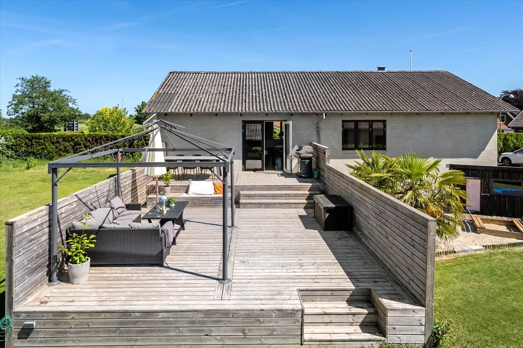 Giardino - Detached Villa with Garden in Bogense