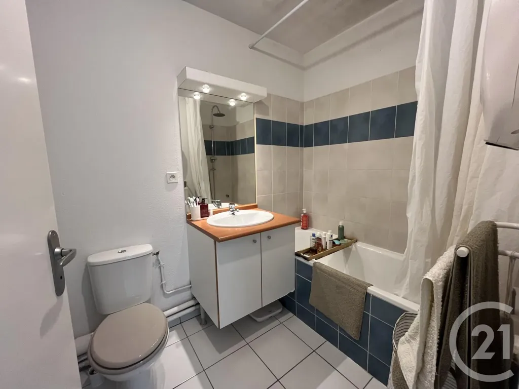 Salles de bain - Appartement Meublé avec Terrasse à Dax
