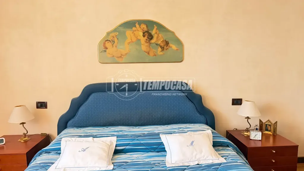 Chambres - Maison 8 pièces à IT