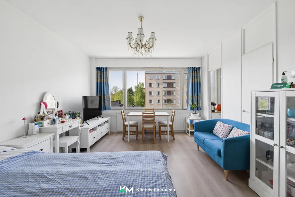 Magamistoad - Modernised Flat with Views in Alppila