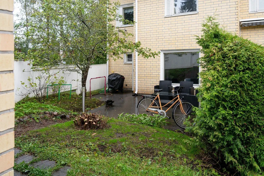 Aed - Modernised Townhouse with Sauna in Järvenpää