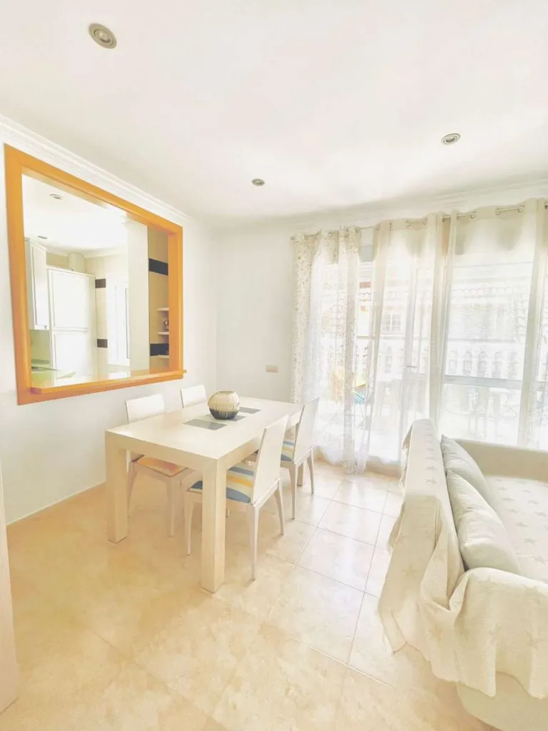 Salle à manger - South-Facing Apartment with Terrace in Fuengirola