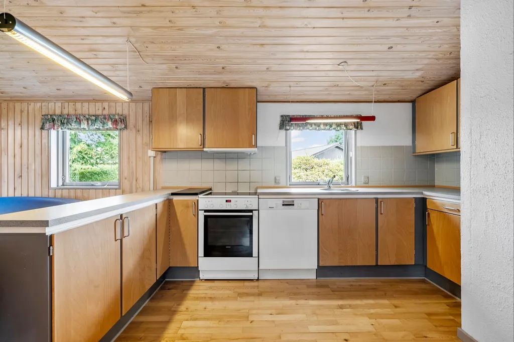 Cucina - Well-Maintained Summerhouse with Garden in Bryrup