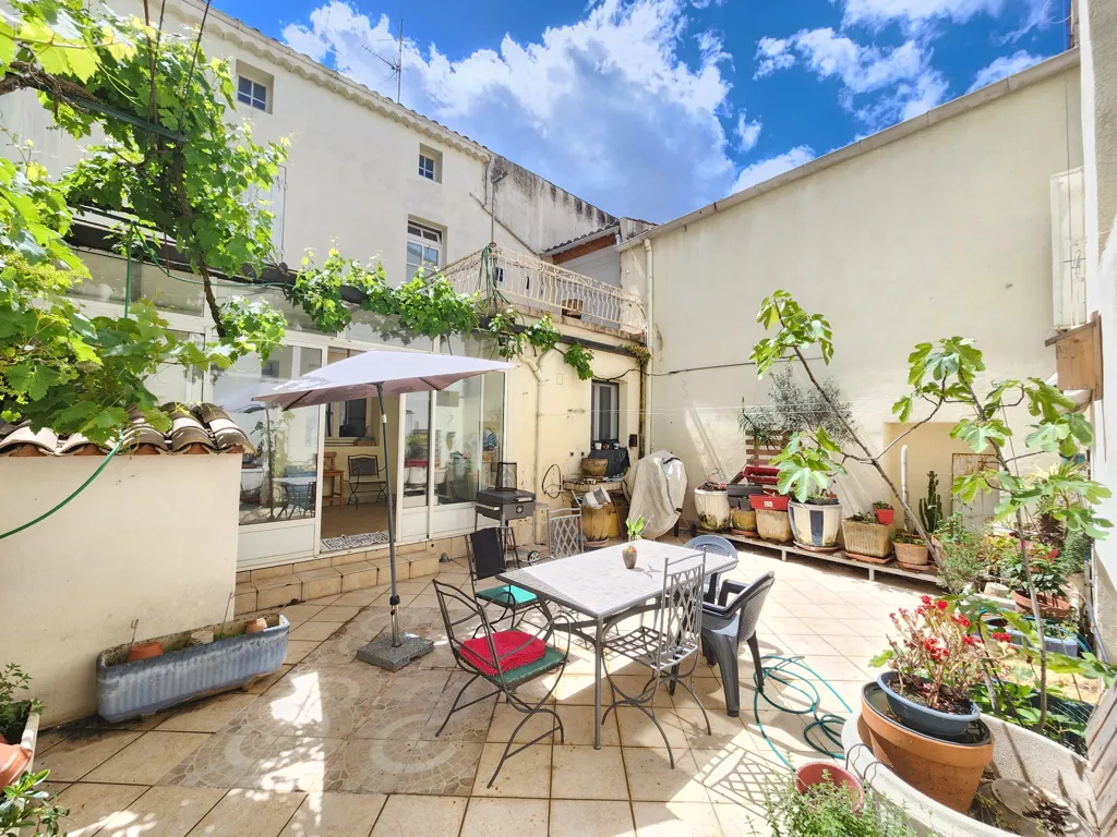 Aed - City House with Terrace in Pierrelatte