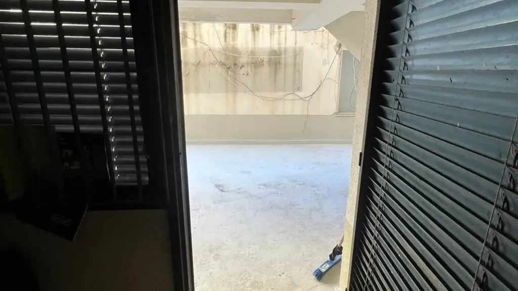 Esik - Two-Level Apartment with Terraces in Villabianca, Palermo
