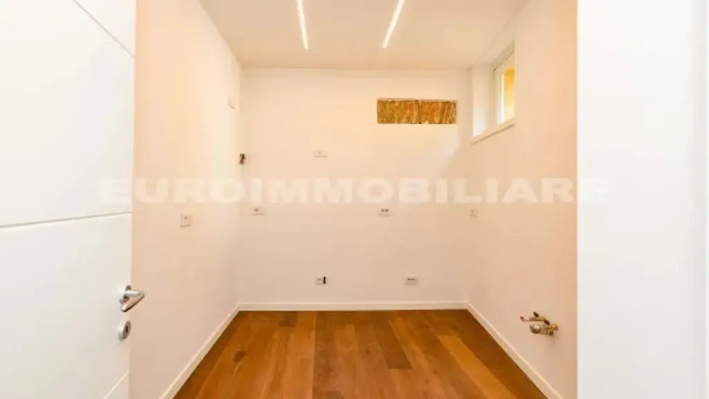 Entrée - Luxury Penthouse with Panoramic View in Brescia