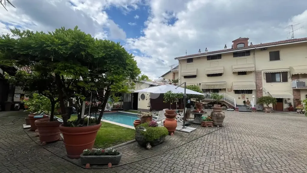 Jardin - Independent House with Balcony in Samone
