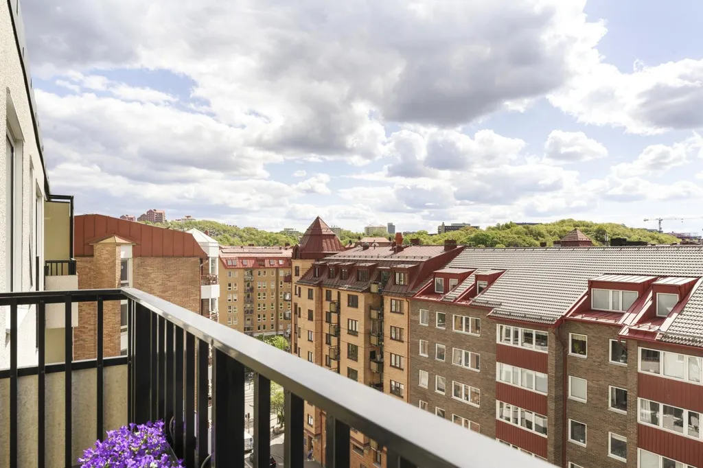 Rõdu - Apartment with Balcony in Linné, Gothenburg