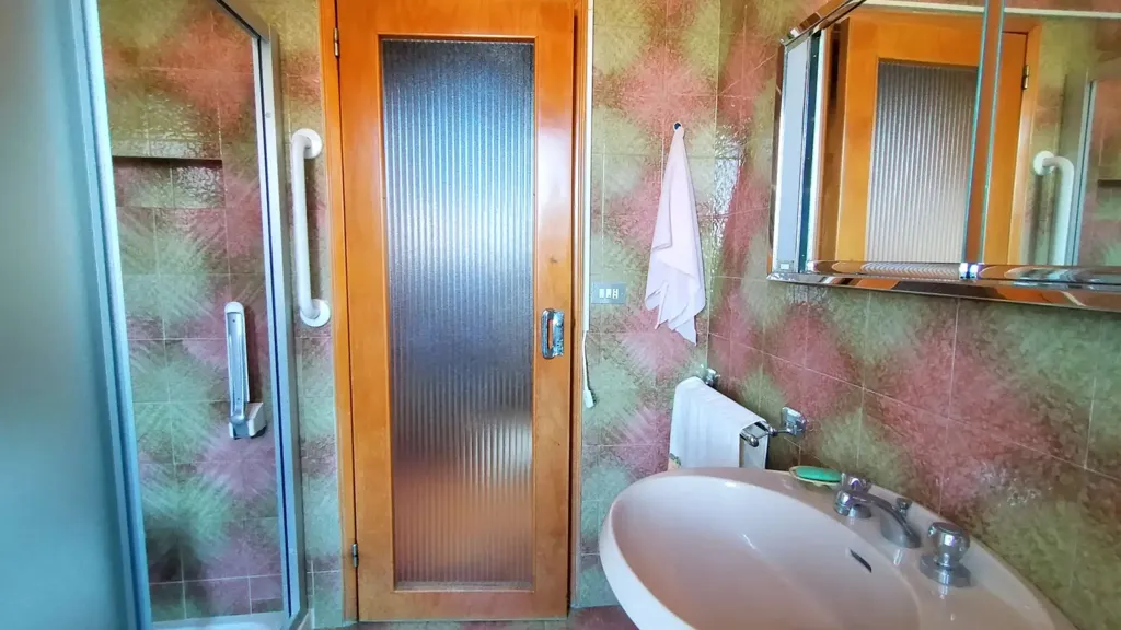 Salles de bain - Luxury Apartment with Panoramic Views in Fermo