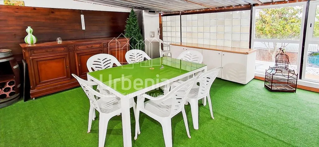 Terrass - 5-Bedroom House with Pool in Niàgara Parc