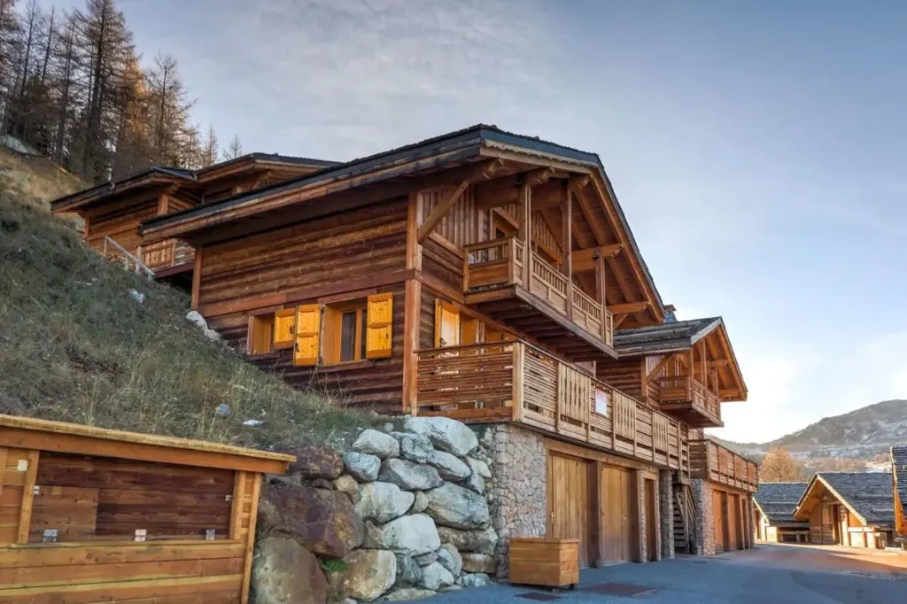 Extérieur - Chalet Rénové avec Vue Pistes à Isola 2000