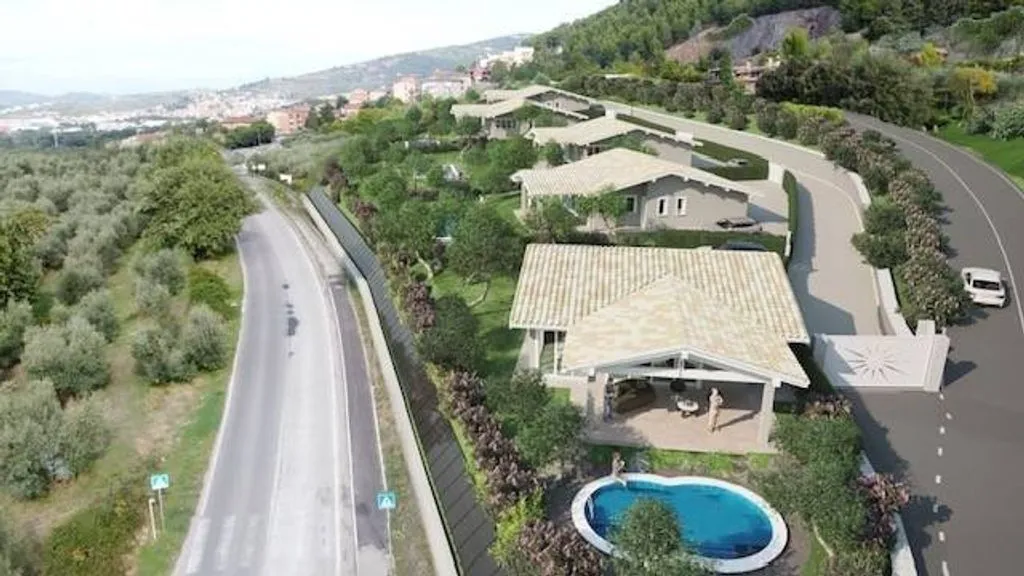 Luxury Villa with Private Garden in Perugia
