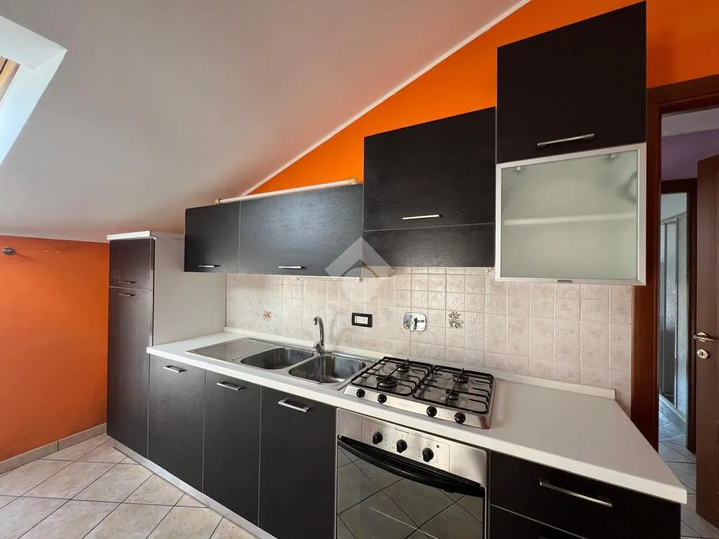 Cuisine - 3-Bedroom Apartment with Garage in Revello