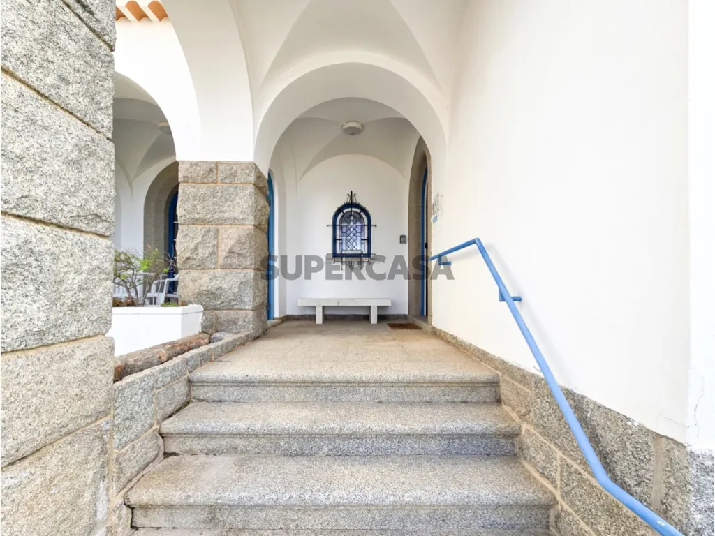 hallway_entrance