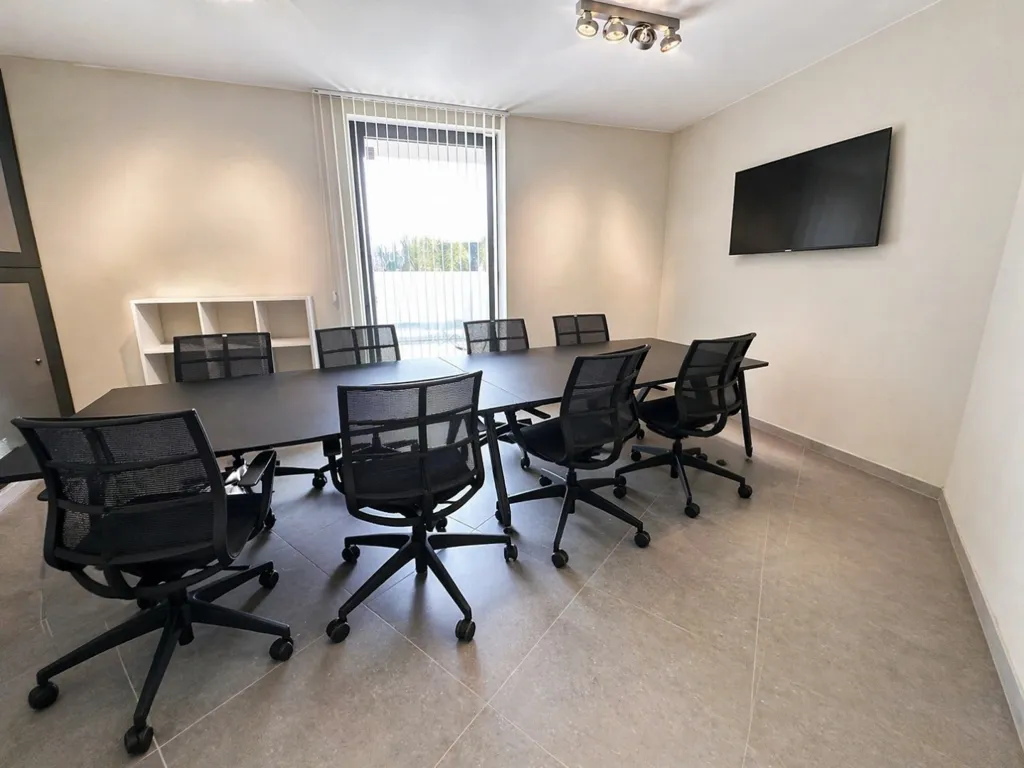 Bureau - Espace de Bureau avec Parking à Torhout