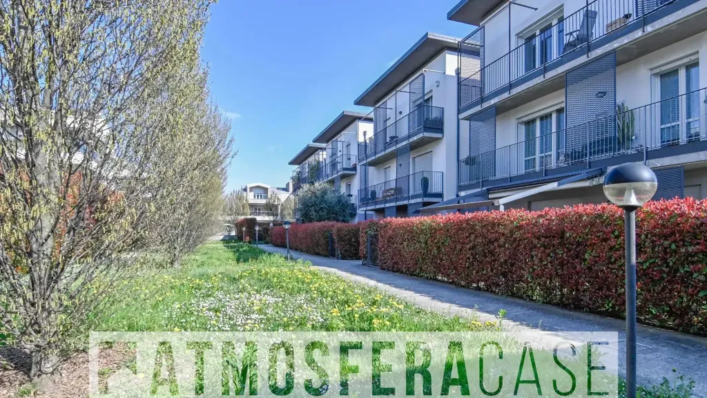 Exterior - Trilocale with Terrace in Treviglio