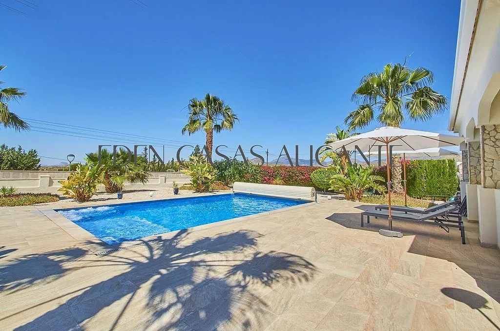 Piscine - Modern Chalet with Pool in Busot