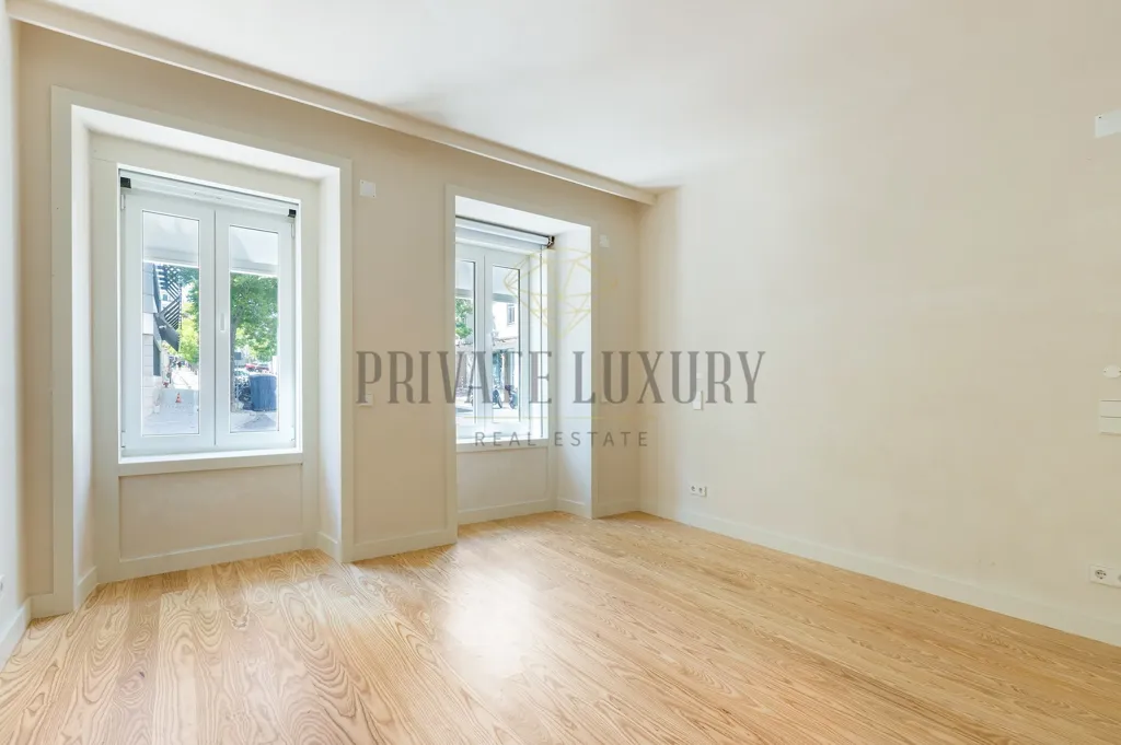 Pièces - 1 Bedroom Flat with Terrace in Avenidas Novas