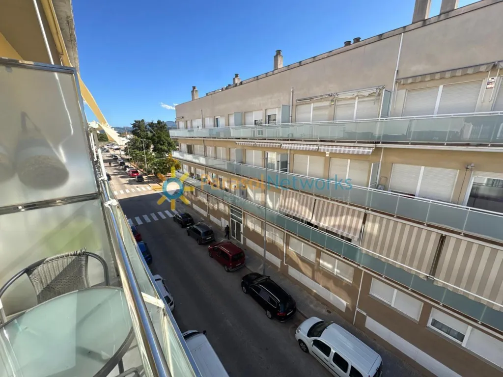 Rõdu - Renovated Apartment with Balcony in Nucli Urbà