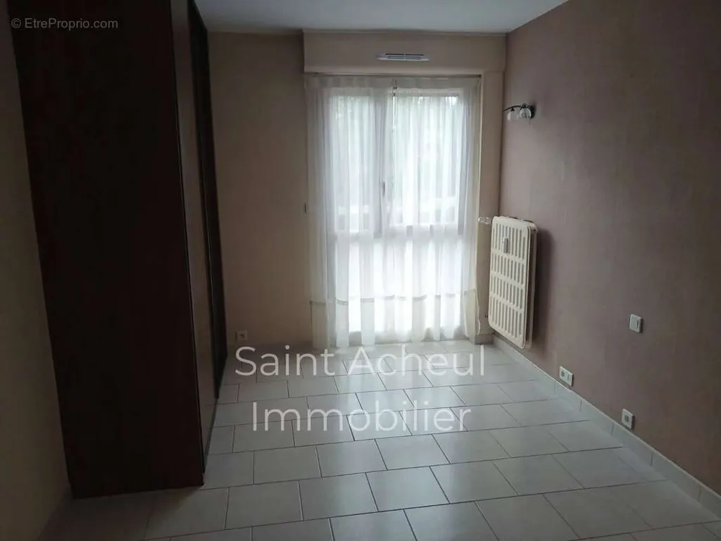 Pièces - Appartement Lumineux avec Cave au Quartier Quebec