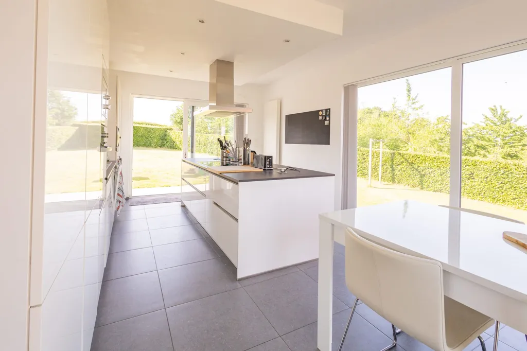 Köök - 4-Bed House with Pool & Solar Panels in Chaumont