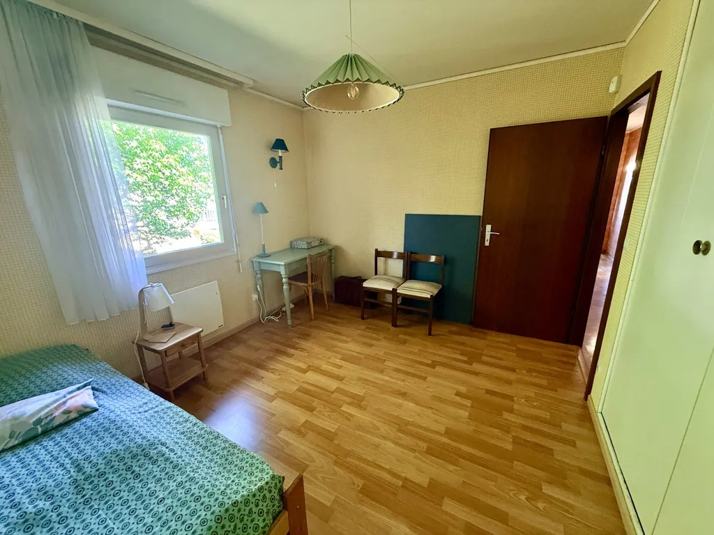 Bedrooms - 7-Piece House with Garden in Essert