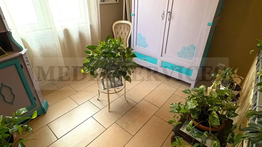 Entrée - Independent House with Dual Use in Mede