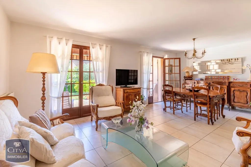 Séjour - Villa Provençale avec Terrasse Sud à Ollioules