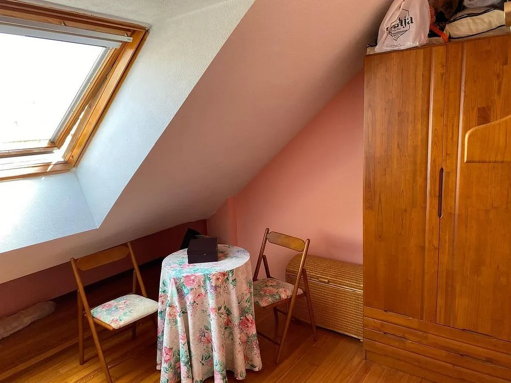 Pièces - Apartment with South-Facing Terrace in Noja