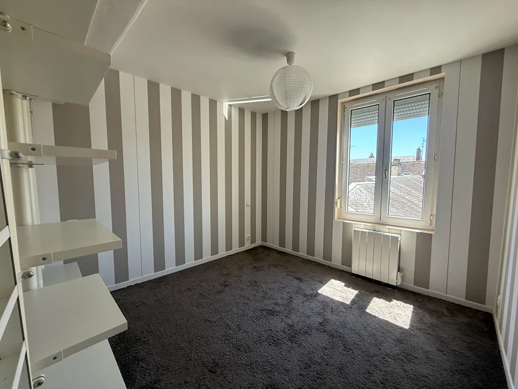 Magamistoad - Renovated 2-Bed Flat in Chartres Centre