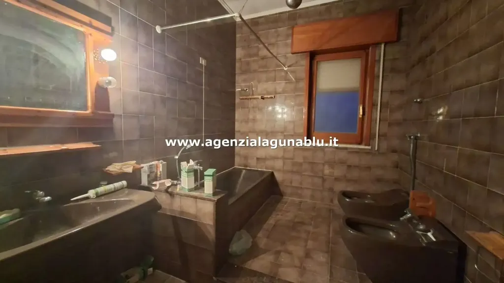 Bagni - Multi-level Villa with Terrace in Mazara del Vallo