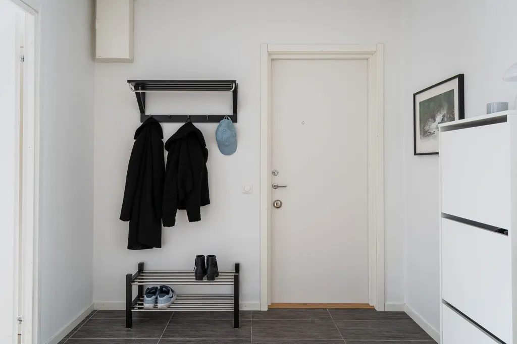 Flur - Charming Two-Bedroom Flat with West-Facing Balcony in Skellefteå