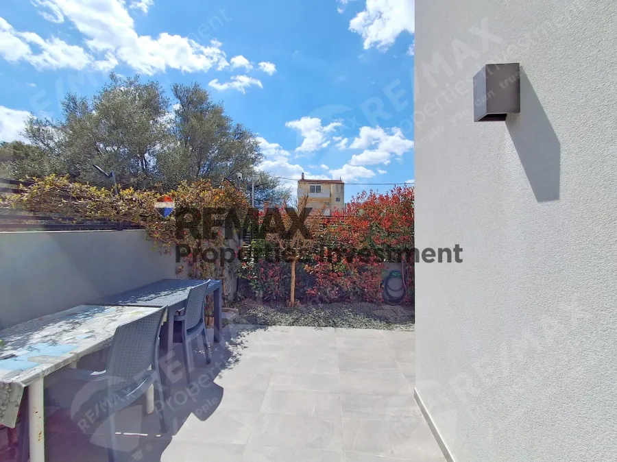 terrace_patio